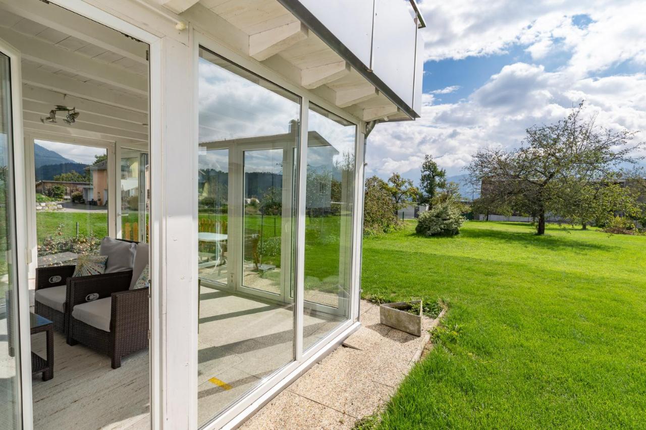 Ferienwohnung Metzler - Blick auf die Berge Göfis Exterior foto